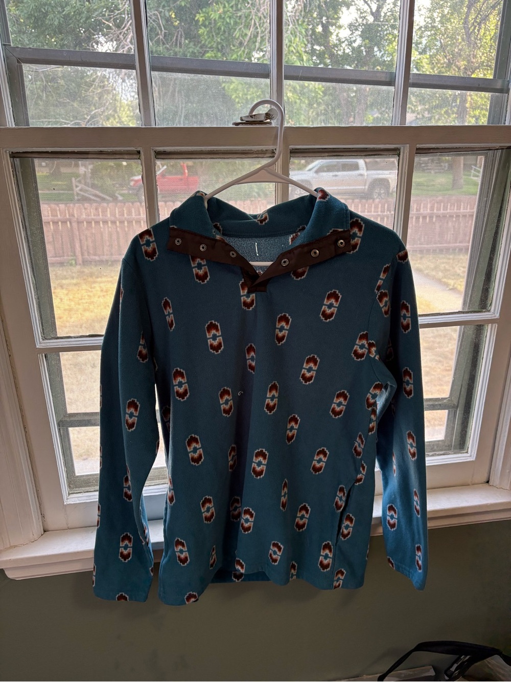 Small Blue Patterned Hooded Pullover Top